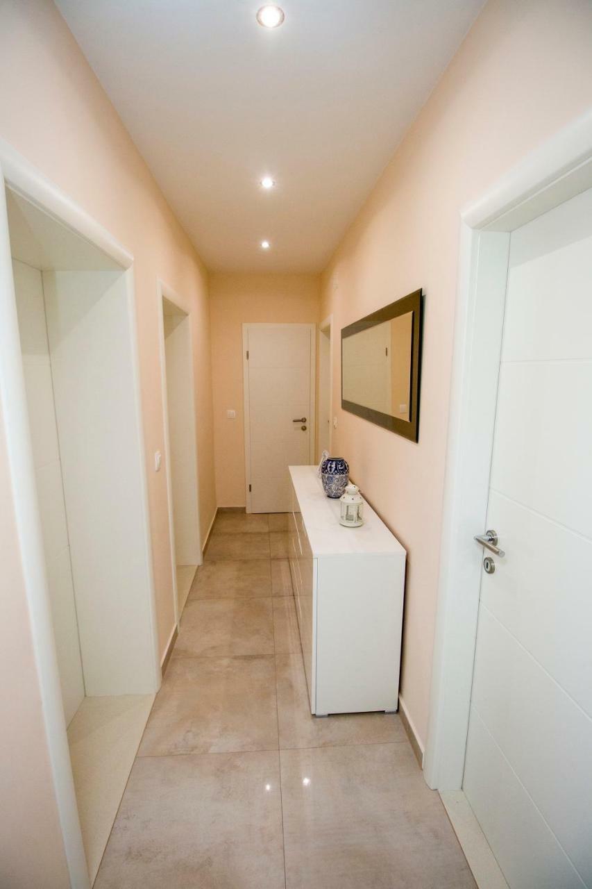 Apartman Nina Omiš Exterior foto